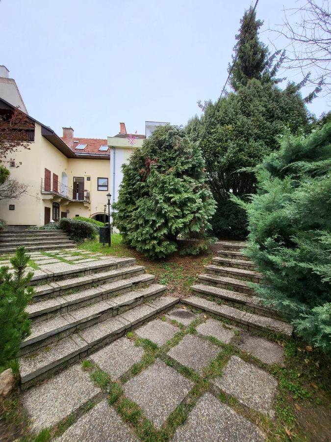 Downtown Romantic Székesfehérvár Kültér fotó